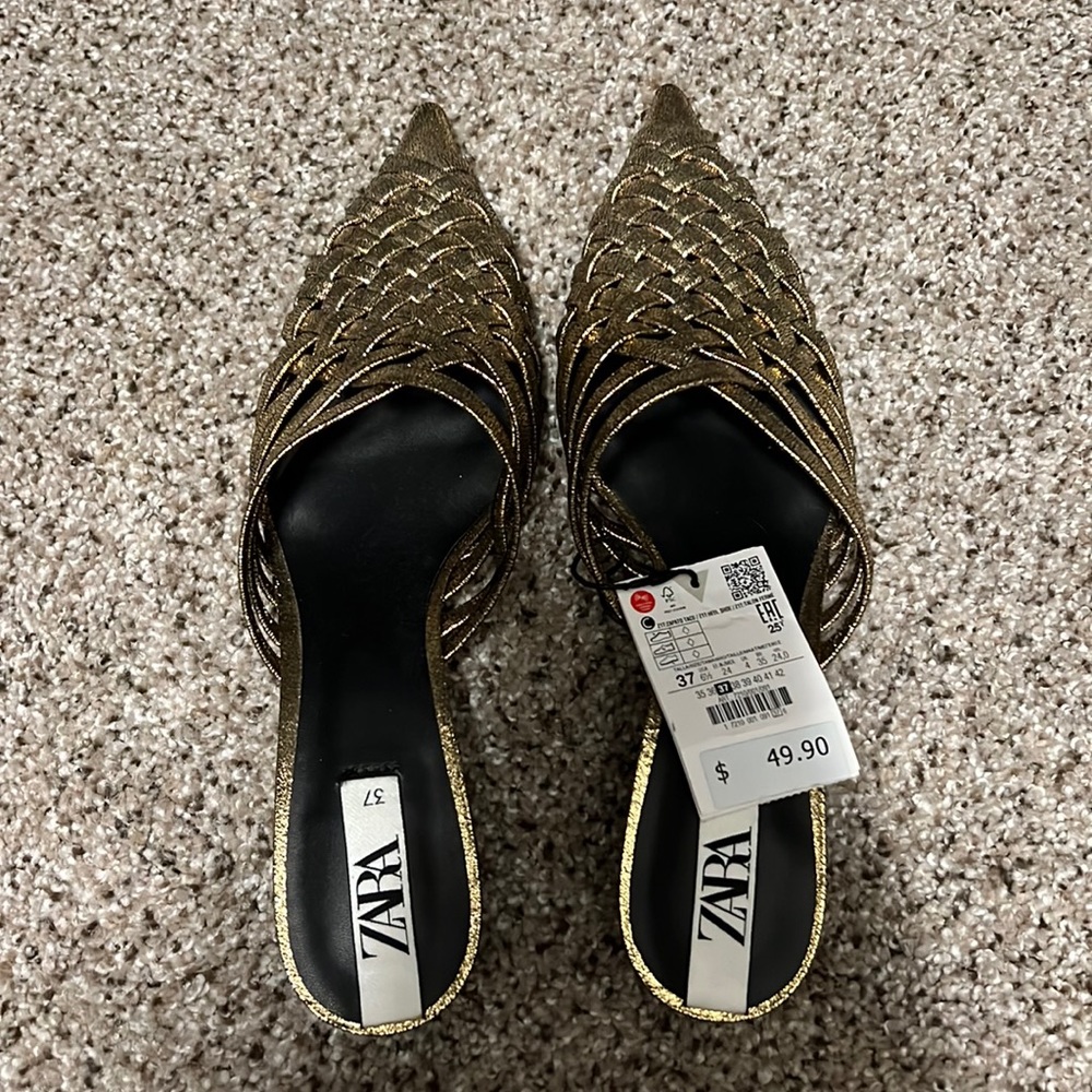 Gold Zara mules with kitten heel